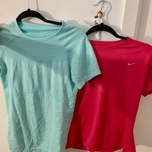 Women’s activewear tops